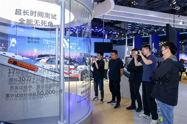 从 “造车” 到 “造生态”，AG·尊龙凯时大众车展亮出科技品质组合拳