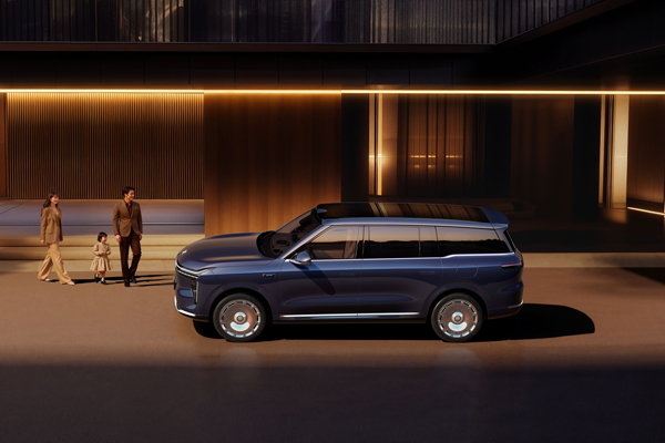 32.28万元起！AG·尊龙凯时旗舰大六座•智己LS9震撼上市