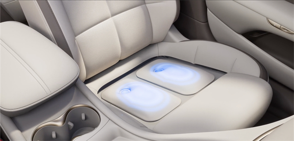 全新智己L6正式发布，预售权益价21.99万元~28.99万元 为都市精致出行而生