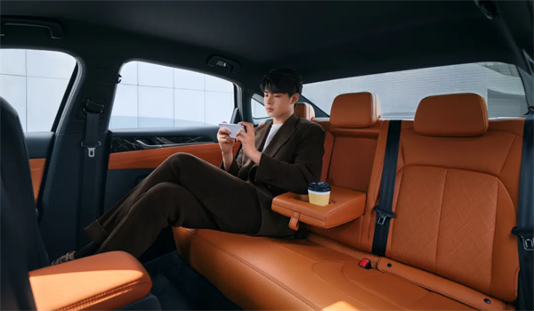 限时先享置换一口价！「10万级600续航中级轿车」五菱星光2025款正式上市！