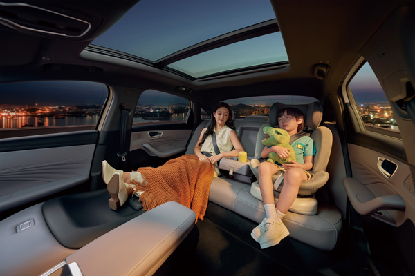 荣威M7 DMH重磅上市，限时美好价8.58万元起享新能源时代家轿王