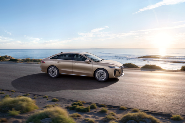 荣威M7 DMH重磅上市，限时美好价8.58万元起享新能源时代家轿王